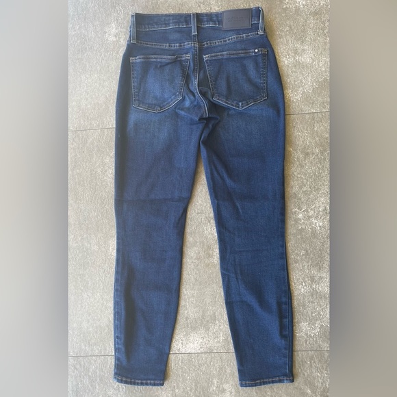 Lucky Brand Mid Rise Ava Skinny Jeans - Picture 2 of 9